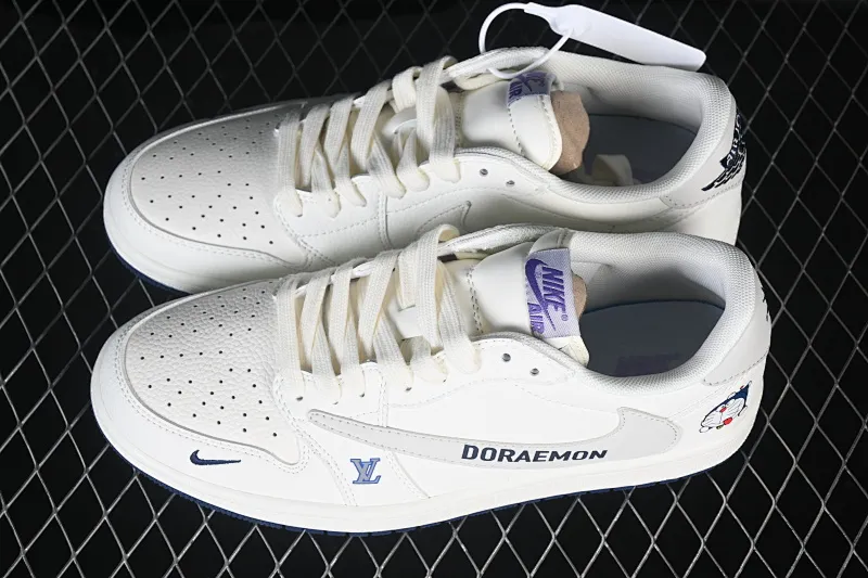 All categories Air Jordan Jordan series basketball shoes Air Jordan 1 Low High-end customized low-top sneakers Travis Scott x Fragment Design x Air Jordan 1 Low OG SP AJ1 Joe 1 joint Doraemon low-top cultural casual sneakers DZ2688-004